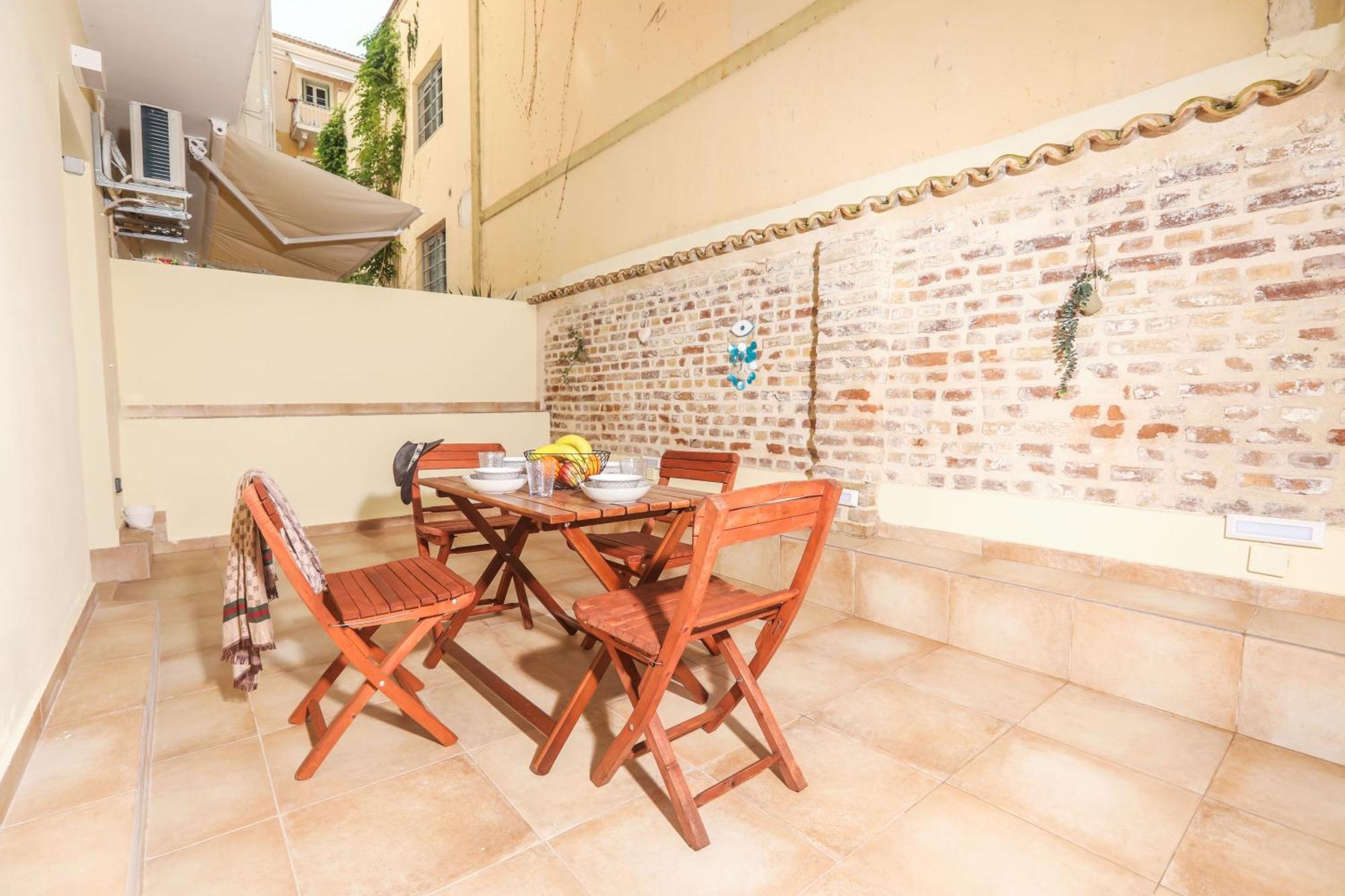 Elisavet City Apartment With Veranda Corfu  Екстериор снимка